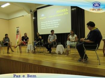 Ensino Médio - Painel com ex-alunos