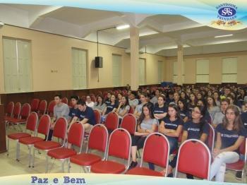 Ensino Médio - Painel com ex-alunos