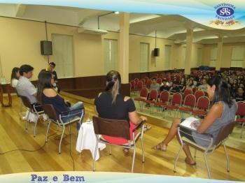 Ensino Médio - Painel com ex-alunos