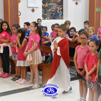 Momentos de convivência entre as turmas e reflexão sobre a vida nova marcam as Celebrações de Páscoa dos estudantes dos Anos Iniciais