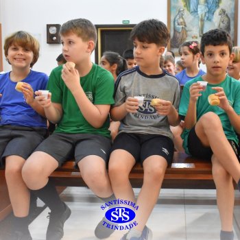 Momentos de convivência entre as turmas e reflexão sobre a vida nova marcam as Celebrações de Páscoa dos estudantes dos Anos Iniciais