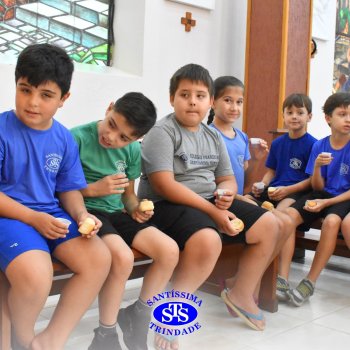 Momentos de convivência entre as turmas e reflexão sobre a vida nova marcam as Celebrações de Páscoa dos estudantes dos Anos Iniciais