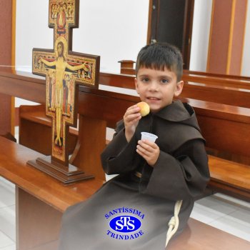 Momentos de convivência entre as turmas e reflexão sobre a vida nova marcam as Celebrações de Páscoa dos estudantes dos Anos Iniciais