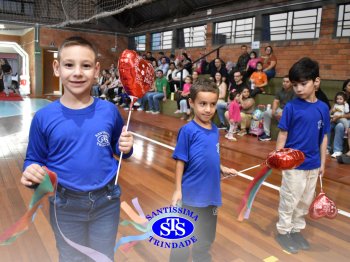 Homenagens às Mães | 1º e 2º ano