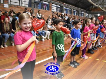 Homenagens às Mães | 1º e 2º ano