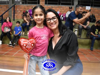 Homenagens às Mães | 1º e 2º ano