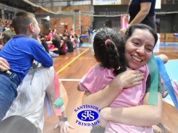 Homenagens às Mães | 1º e 2º ano
