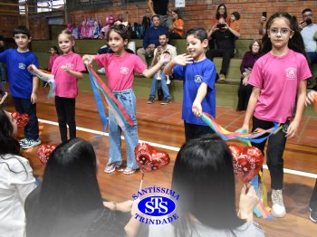 Homenagens às Mães | 1º e 2º ano