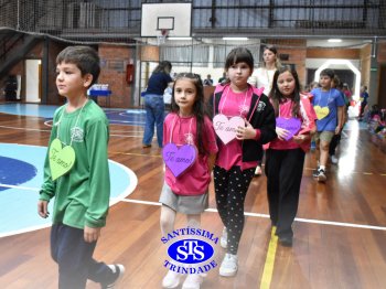Homenagens às Mães | 1º e 2º ano