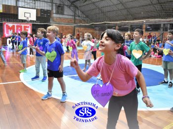 Homenagens às Mães | 1º e 2º ano