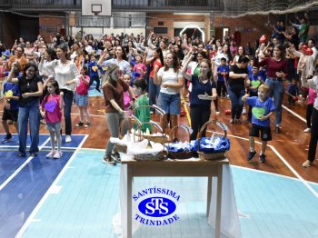 Homenagens às Mães | 1º e 2º ano