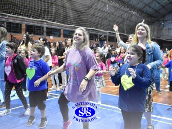Homenagens às Mães | 1º e 2º ano