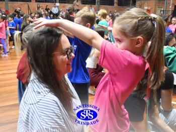 Homenagens às Mães | 1º e 2º ano