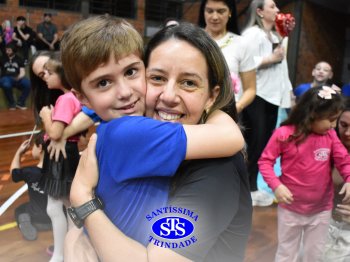 Homenagens às Mães | 1º e 2º ano