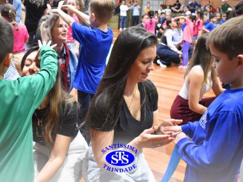 Homenagens às Mães | 1º e 2º ano