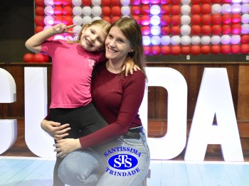Homenagens às Mães | 1º e 2º ano