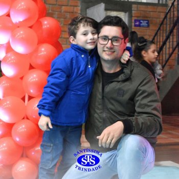 Lindos momentos marcam as Homenagens aos Pais da Educação Infantil