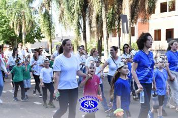 Caminhada Franciscana pela Paz reúne comunidade educativa