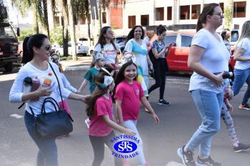 Caminhada Franciscana pela Paz reúne comunidade educativa