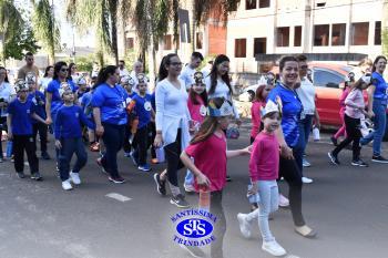 Caminhada Franciscana pela Paz reúne comunidade educativa