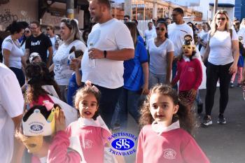 Caminhada Franciscana pela Paz reúne comunidade educativa