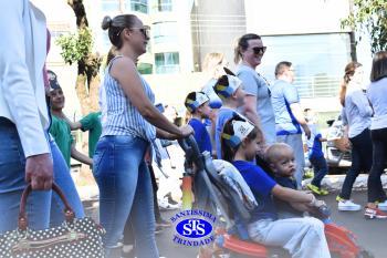 Caminhada Franciscana pela Paz reúne comunidade educativa
