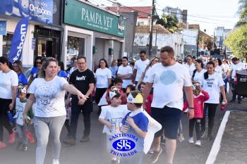 Caminhada Franciscana pela Paz reúne comunidade educativa
