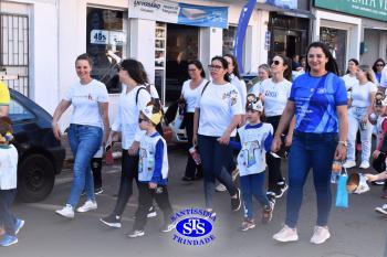Caminhada Franciscana pela Paz reúne comunidade educativa