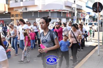 Caminhada Franciscana pela Paz reúne comunidade educativa