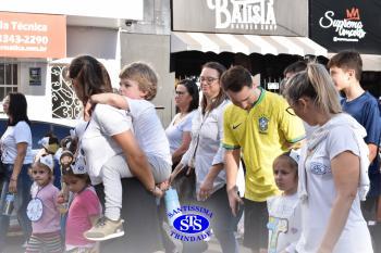 Caminhada Franciscana pela Paz reúne comunidade educativa