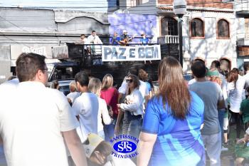 Caminhada Franciscana pela Paz reúne comunidade educativa