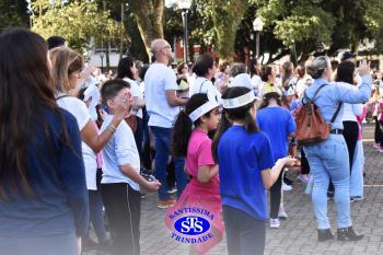 Caminhada Franciscana pela Paz reúne comunidade educativa