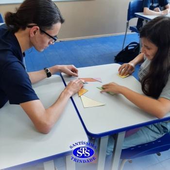Tangram estimula o desenvolvimento do raciocínio - 3ª série EM