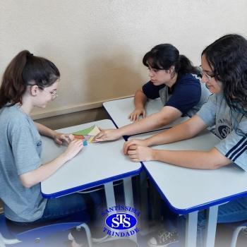 Tangram estimula o desenvolvimento do raciocínio - 3ª série EM