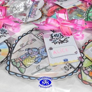 Emoção e muito amor marcam as Homenagens às Mães da Educação Infantil