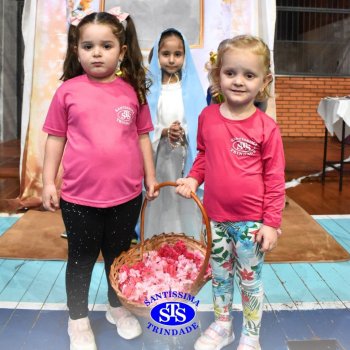 Emoção e muito amor marcam as Homenagens às Mães da Educação Infantil
