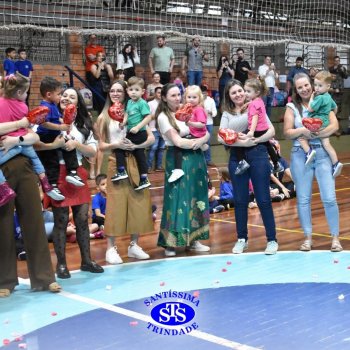 Emoção e muito amor marcam as Homenagens às Mães da Educação Infantil