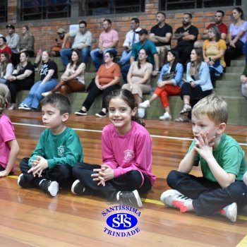 Emoção e muito amor marcam as Homenagens às Mães da Educação Infantil