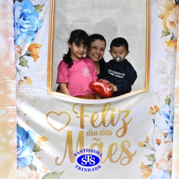 Emoção e muito amor marcam as Homenagens às Mães da Educação Infantil