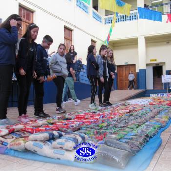 Arrecadamos mais de 800 quilos de alimentos no Gesto Fraterno de Corpus Christi 