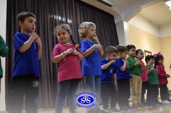 Homenagem aos pais dos alunos do Infantil 1, 2 e 3