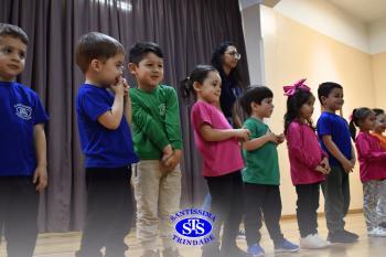 Homenagem aos pais dos alunos do Infantil 1, 2 e 3