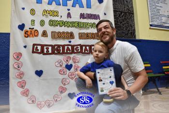 Homenagem aos pais dos alunos do Infantil 1, 2 e 3