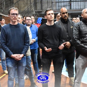 Crianças do 1º e 2º ano homenageiam os pais de forma especial e com muito amor 