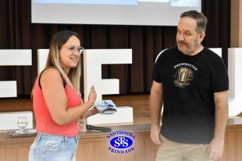 Preparação para o novo ano letivo continua durante as reuniões