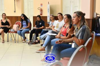 Preparação para o novo ano letivo continua durante as reuniões
