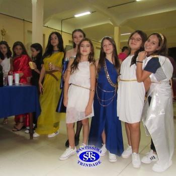 Festa do Olimpo, com alunos do 6º ano 