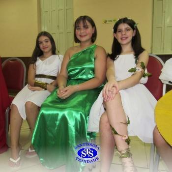 Festa do Olimpo, com alunos do 6º ano 