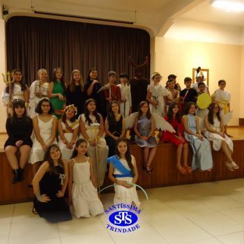 Festa do Olimpo, com alunos do 6º ano 