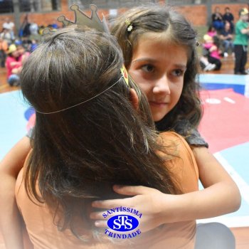 Crianças do 1º e 2º ano expressam todo o seu amor nas homenagens às mães